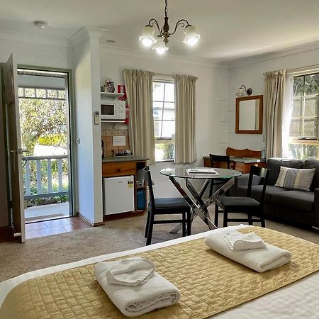 Swansea Cottages & Lodge Suites מראה חיצוני תמונה
