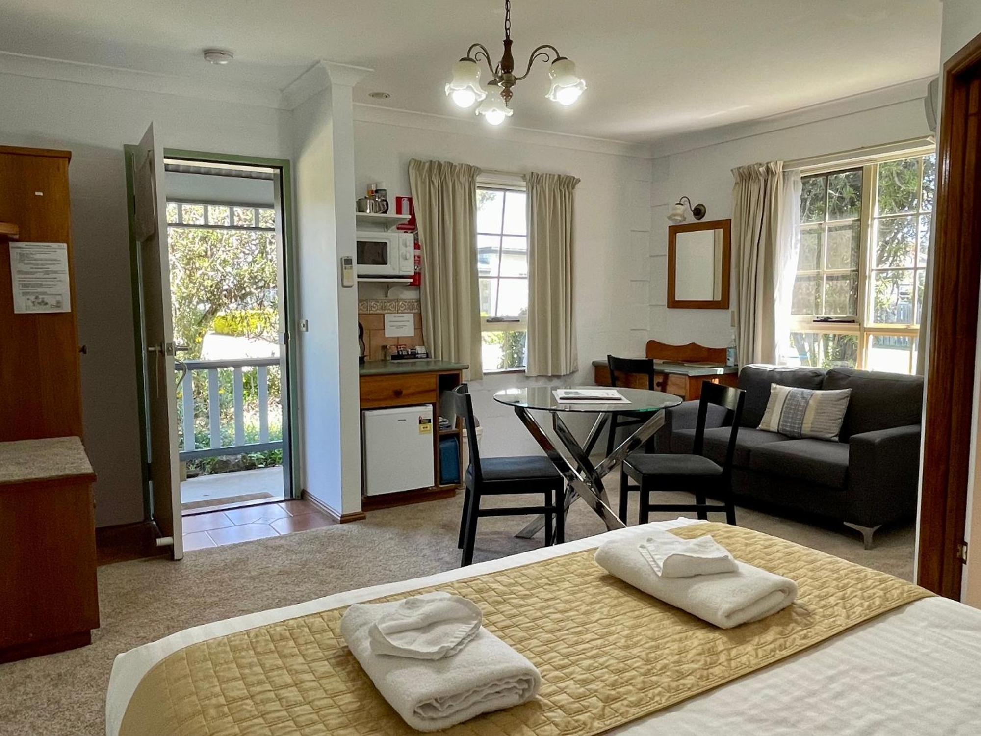 Swansea Cottages & Lodge Suites מראה חיצוני תמונה